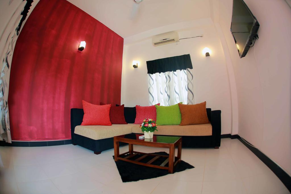 Sandani Apartments Kochchikade Extérieur photo