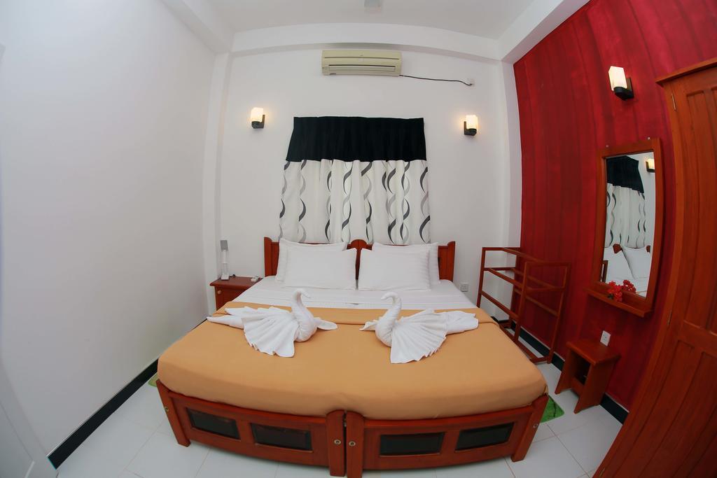 Sandani Apartments Kochchikade Extérieur photo